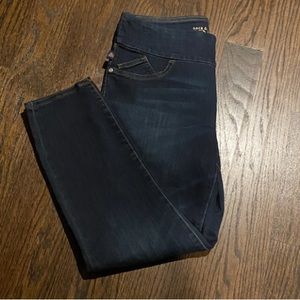Rock & Republic Pull on Cropped Straight Leg  Jeans Size 12